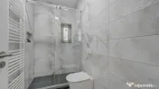 Vila spatioasa cu 6 camere si mansarda 