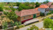 De vânzare teren intravilan, 6.384 mp cu dublu front, î... 