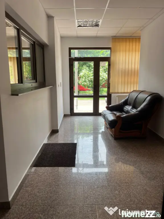 Spatiu birouri de inchiriat, ultracentral, 70 mp, Radauti