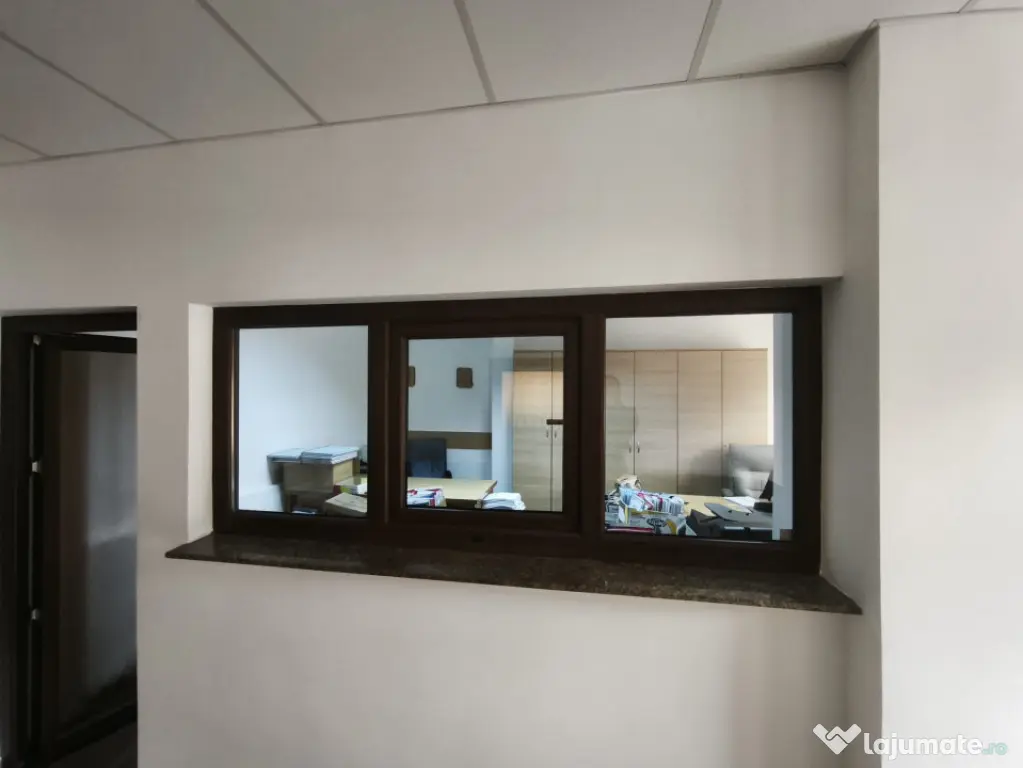 Spatiu birouri de inchiriat, ultracentral, 70mp, Radauti
