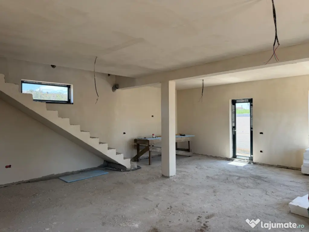 Casa P+1, 173 mp utili, 415 mp teren, zona Drumul Muntenilor