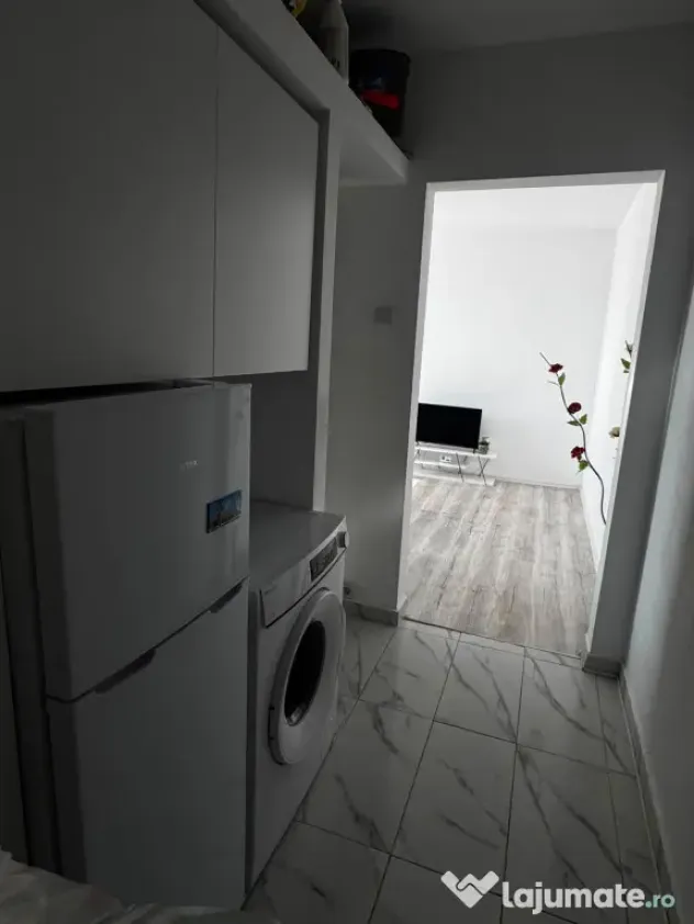 Inchiriere apartament 2 camere, Vest