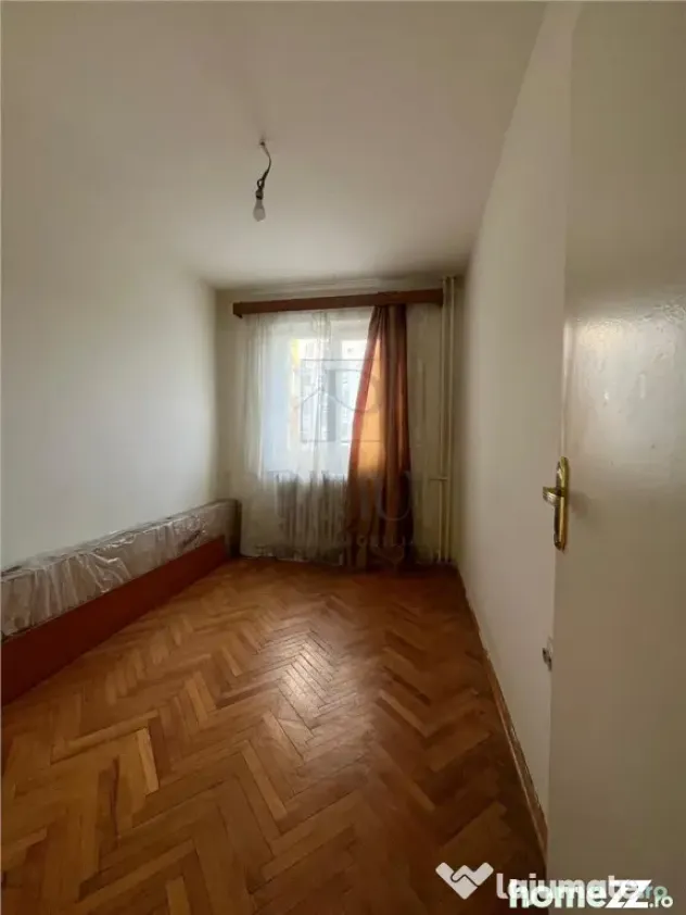 SOARELUI | 4 CAM | ET.1 | 2 BALCOANE | ANVELOPAT | ZONA EXCE