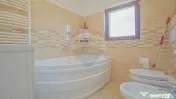 Casă individuală cu 4 camere - Teren generos de 534 mp,...