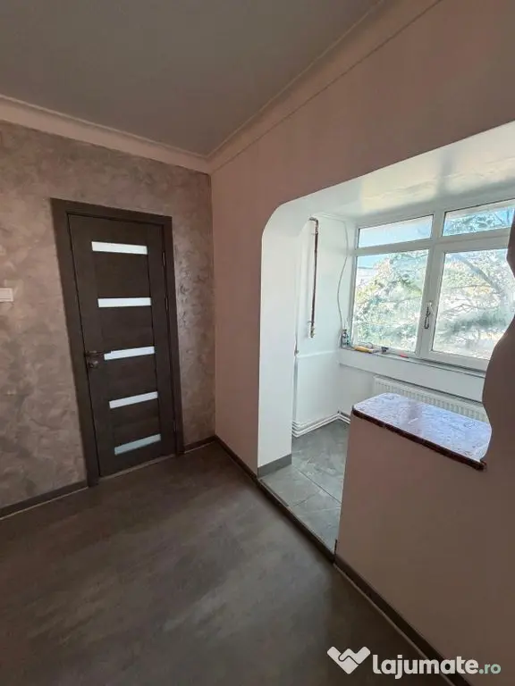 De vanzare apartament cu o camera, zona Doja, renovat, 42...