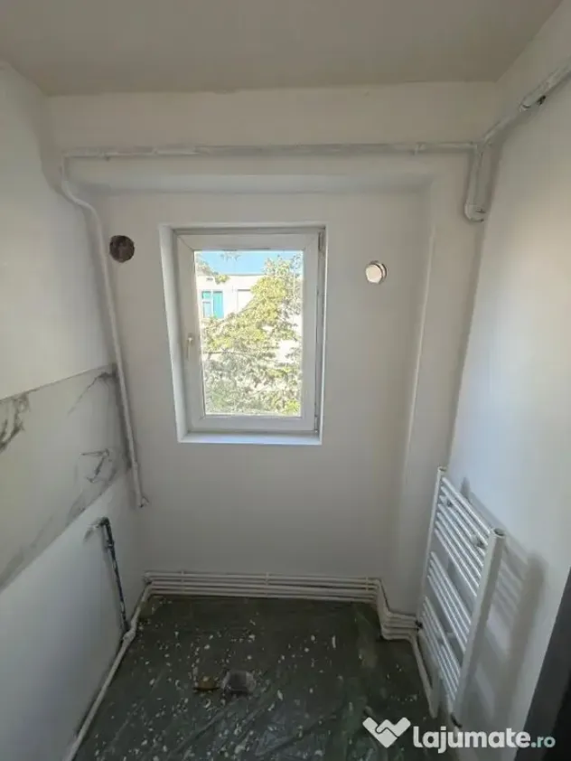 De vanzare apartament cu o camera, zona Doja, renovat, 42...
