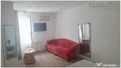 Garsoniera spatioasa si moderna cu pod la casa Strada Lunga