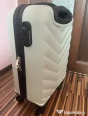 Valiză nouă 