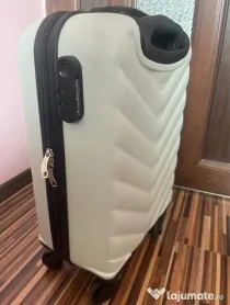 Valiză nouă