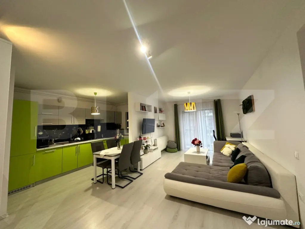Apartament cu 2 camere, 57 mp, etaj 2 - zona Unirii