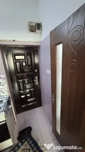 Garsoniera de vanzare zona Far, etajul 1