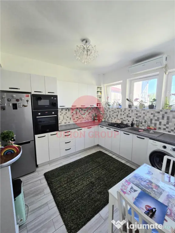 Apartament 2 Camere, Superb, Zona Centrala