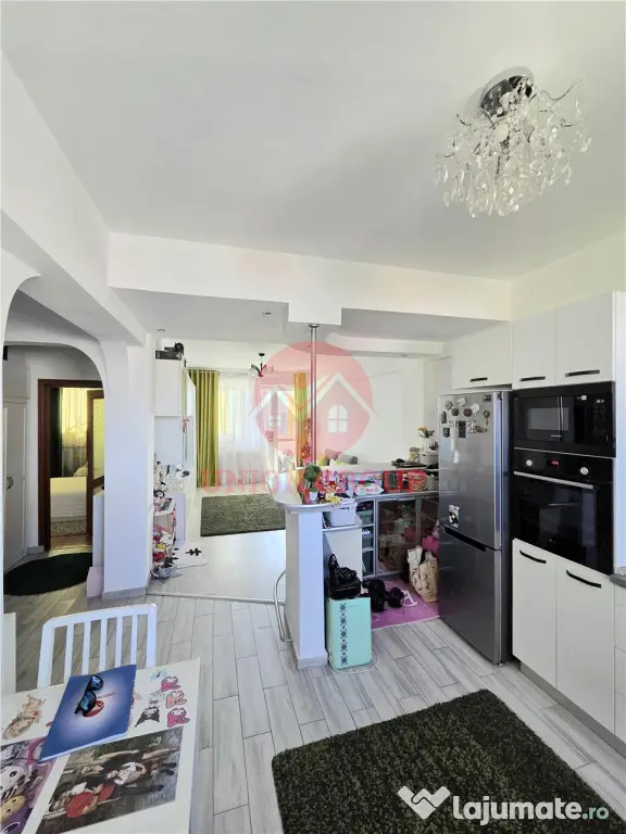 Apartament 2 Camere, Superb, Zona Centrala
