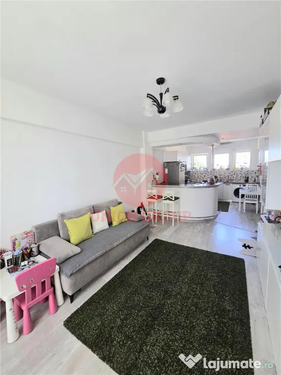 Apartament 2 Camere, Superb, Zona Centrala