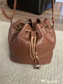Geantă tip Sac (Bucket Bag) din Piele Naturală
