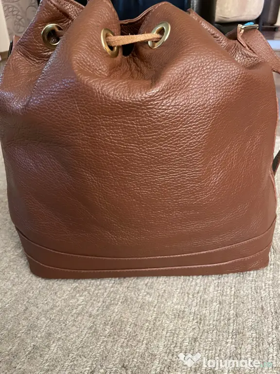 Geantă tip Sac (Bucket Bag) din Piele Naturală