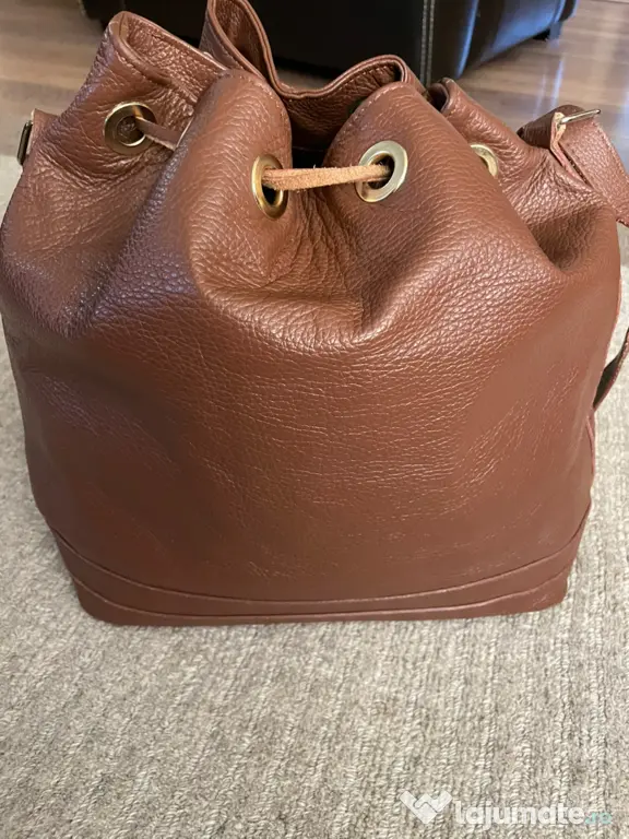 Geantă tip Sac (Bucket Bag) din Piele Naturală