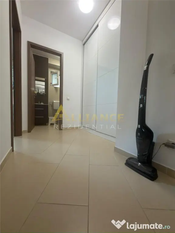 Apartament 2 camere Open Space | Sector 4 | Loc de parcare i