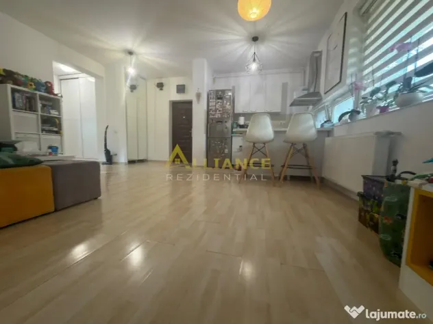 Apartament 2 camere Open Space | Sector 4 | Loc de parcare i
