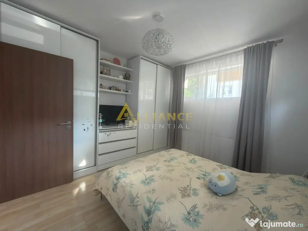 Apartament 2 camere Open Space | Sector 4 | Loc de parcare i