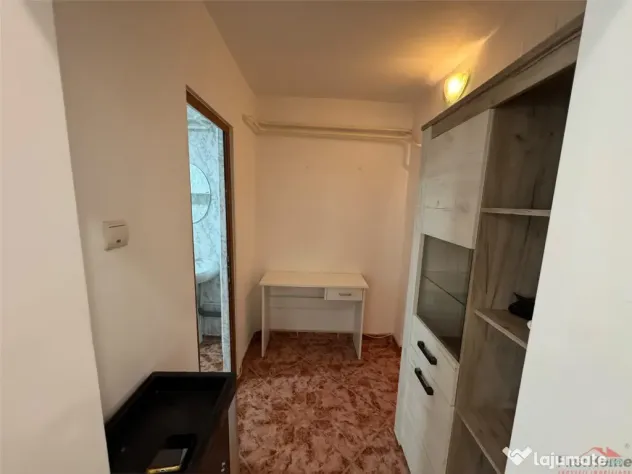 Sp comercial 36 mp, stradal, zona Sud
