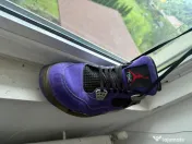 Travis Scott x Air Jordan purple/black 
