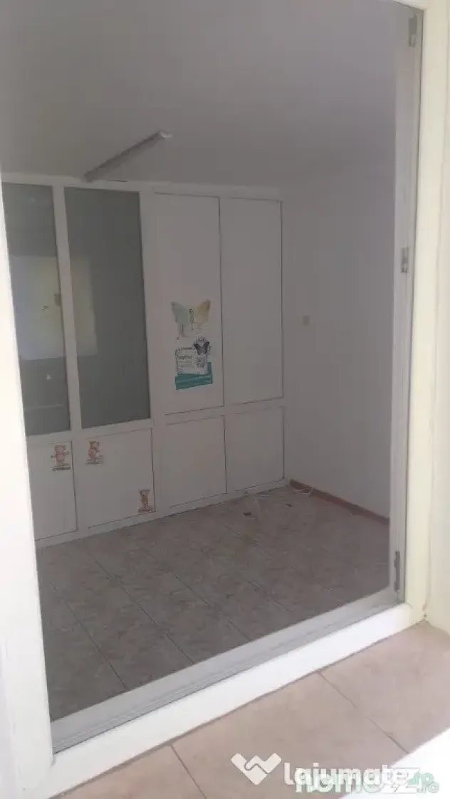 Inchiriez apartament 2 camere ultracentral/parter/constanta