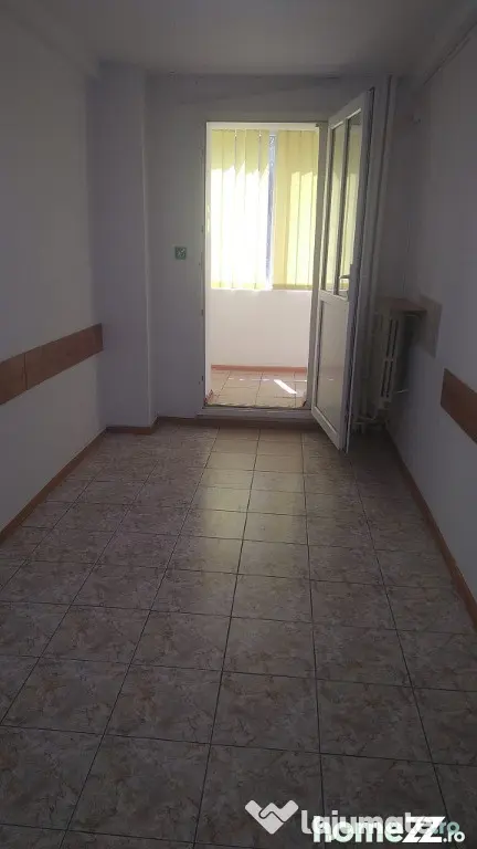 Inchiriez apartament 2 camere ultracentral/parter/constanta