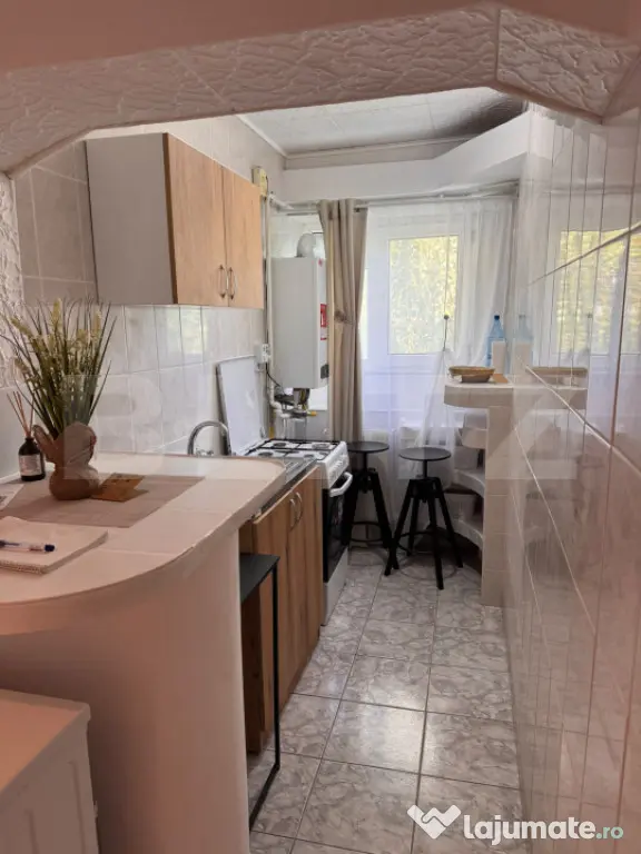 Apartament 2 camere, de vanzare, zona George Enescu
