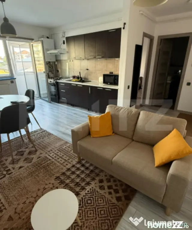 Apartament 2 camere, 45 mp, parcare, zona Teilor