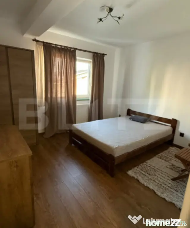 Apartament 2 camere, 45 mp, parcare, zona Teilor