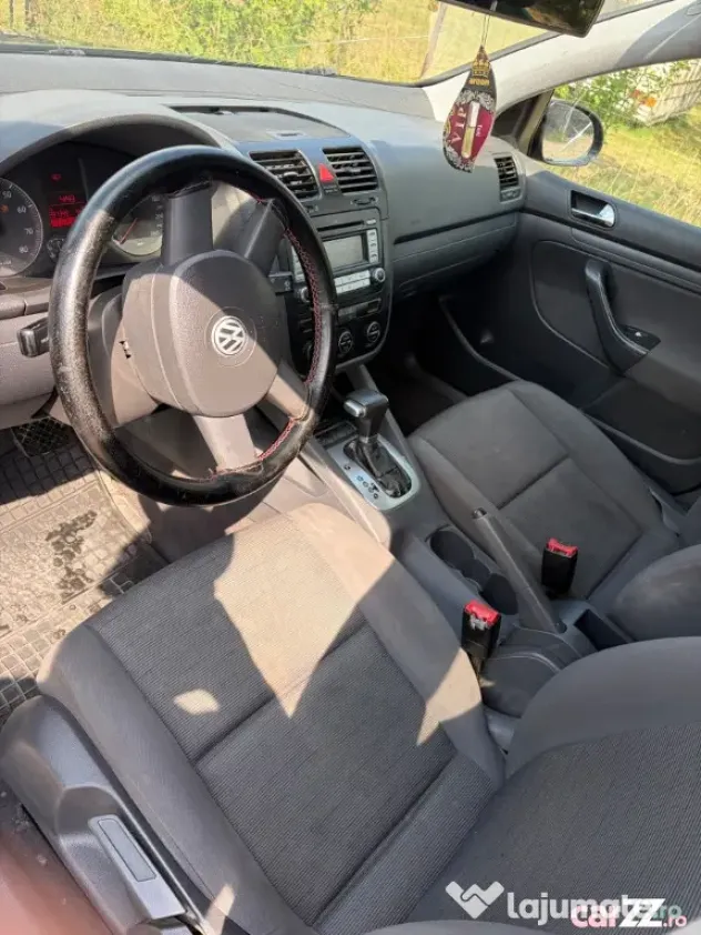 Vw golf AUTOMAT, 1.6 benzina = rate cu buletinul