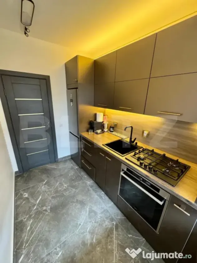 Apartament 3 camere, mobilat si utilat, parcare, parter inal