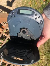 Cd player portabil Akai