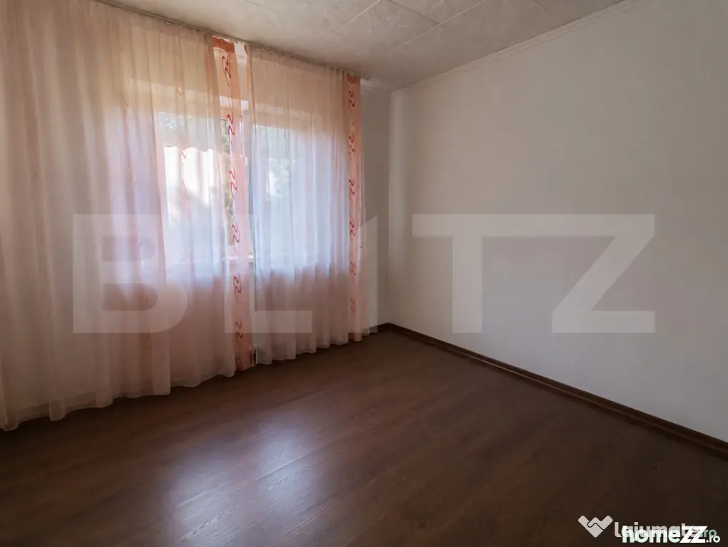 Apartament 3 camere, 48 mp, etaj 2, zona Minerul - Deva (Hunedoara)