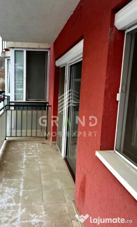 Apartament decomandat | 39 mp+balcon 7 mp | Zona Panemar–E