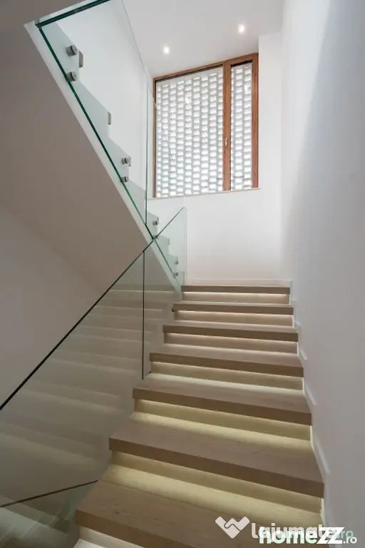 Vila ind. stil mediteranean/str. Matei Basarab - Voluntar...