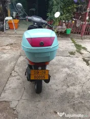 Scuter benzina 