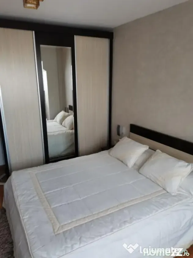 Apartament 3 camere, 77 mp, zona Vest - Ploiesti (Prahova)