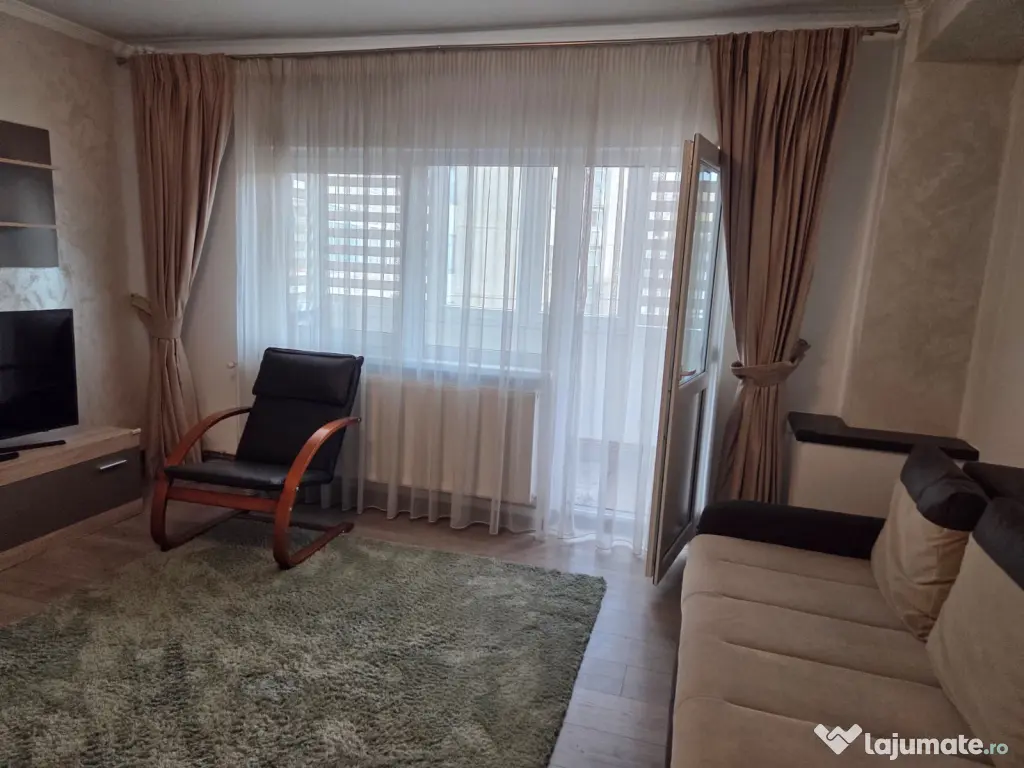 Apartament 3 camere, 2 balcoane, 2 bai, zona 1 Mai, Ramnicu Valcea