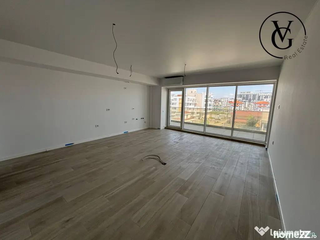 Studio | Aqua Cullinan | Mamaia Nord - vedere laterala catr
