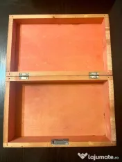 Casetă bijuterii vintage din lemn sculptat manual – Model tradițional 24x15x7 cm 
