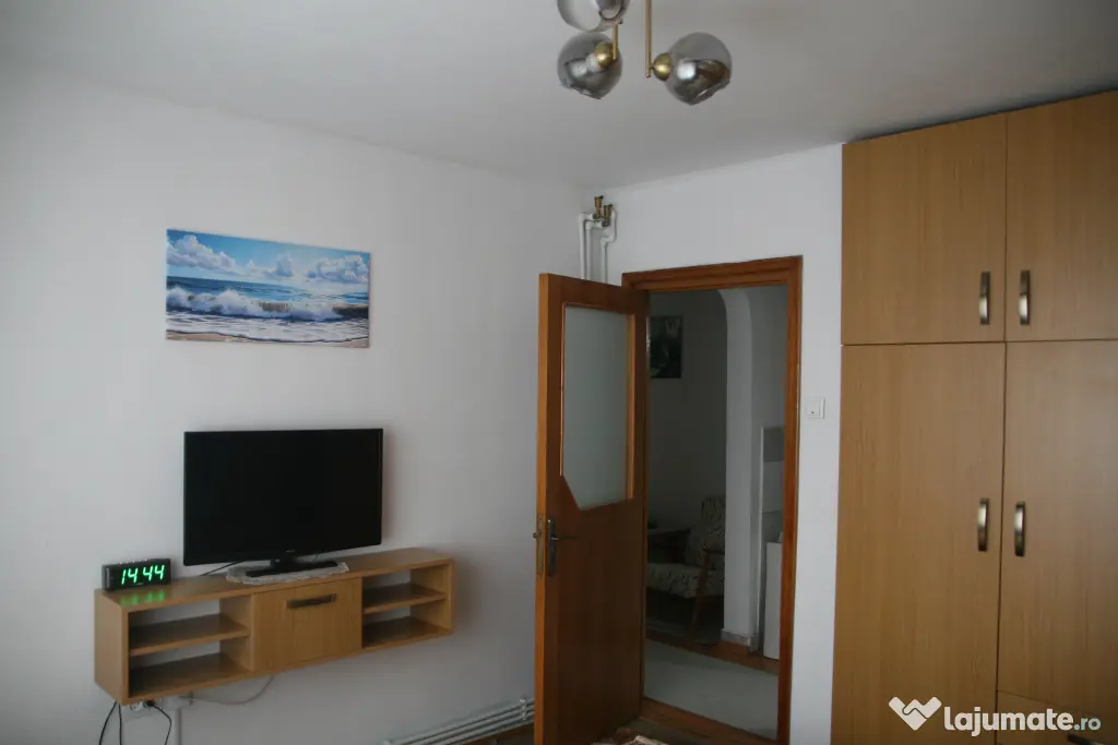 Inchiriez aparatment 3 camere Tomis Nord