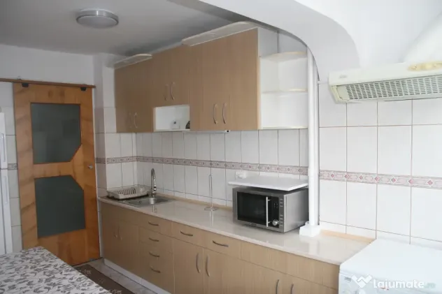 Inchiriez aparatment 3 camere Tomis Nord
