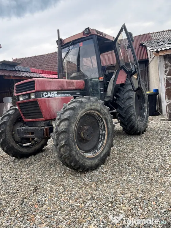 Vând tractor Case 856XL