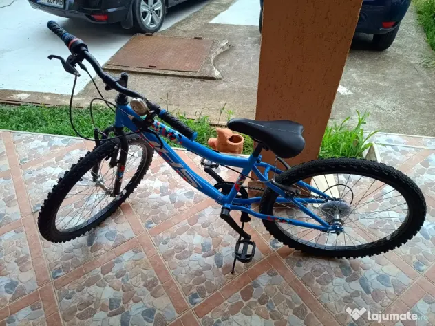 Bicicleta 24 inch, necesita roata spate