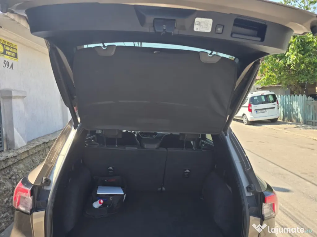 FORD Kuga 2020 — imagine 3