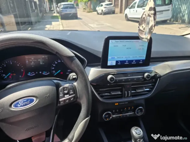 Ford Kuga 2020 autoturism