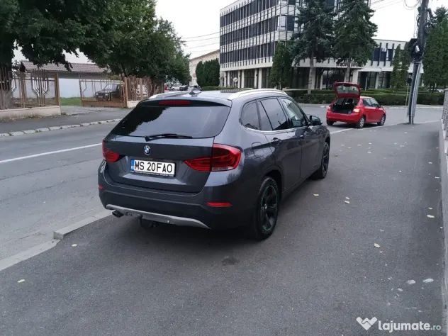 Bmw x1 autoturism bun