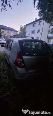 Dacia Sandero 1,6 benzina, unic proprietar 
